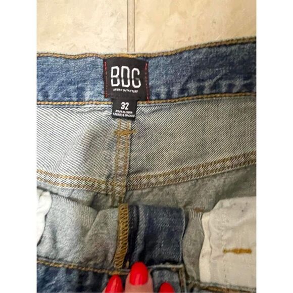 New Urban Outfitters BDG Ripped Flare Jeans Size 32 - Picture 6 of 6
